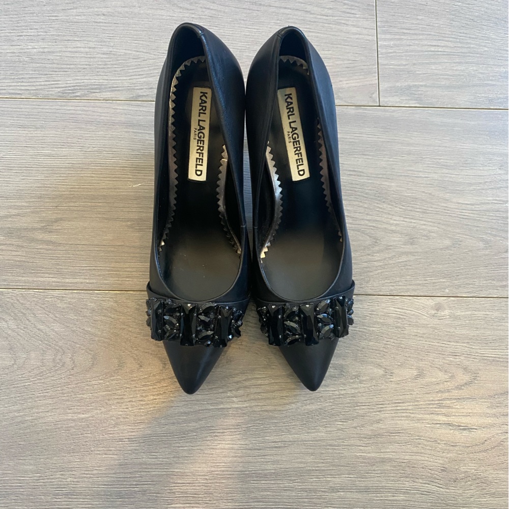 Karl Lagerfeld pumps